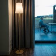 Foscarini Birdie Easy Stehleuchte sandgelb