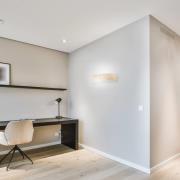 Wandleuchte Cleo D1DR410, Pinienholz, 41 cm lang, E27