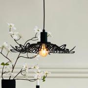 Dyberg Larsen Hängelampe Flora, schwarz matt, Ø 40 cm Metall