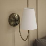 Markslöjd Wandleuchte Amar, offwhite/messing, Stecker, E14