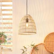 Hängeleuchte Ayesgarth mit einem Rattanschirm