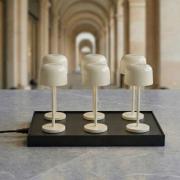 LED-Akku-Tischlampe Quill, beige, 6er, Ladestation